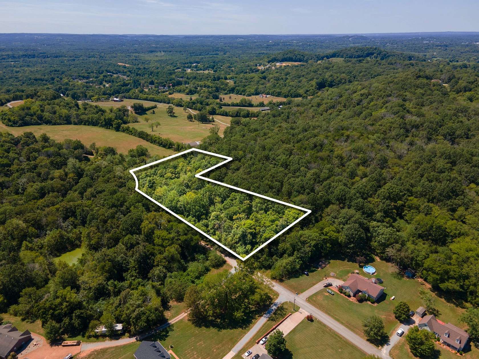 3.26 Acres of Residential Land for Sale in Columbia, Tennessee