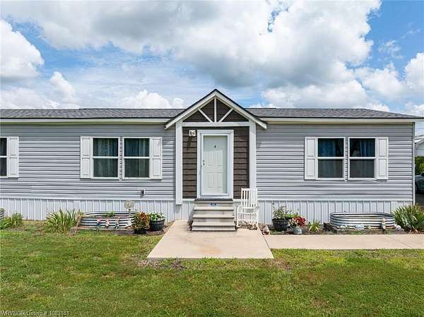 15 Acres of Land with Home for Sale in Waldron, Arkansas