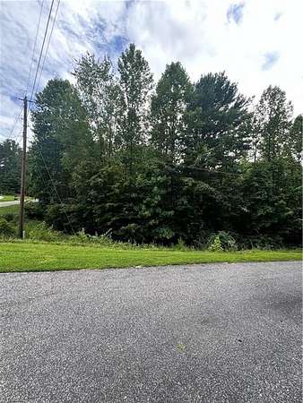 2.1 Acres of Residential Land for Sale in Wilkesboro, North Carolina