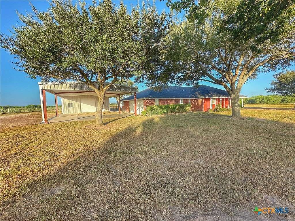 11.2 Acres of Land with Home for Sale in Victoria, Texas