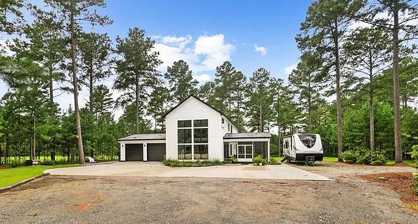 5 Acres of Residential Land with Home for Sale in Webb, Alabama