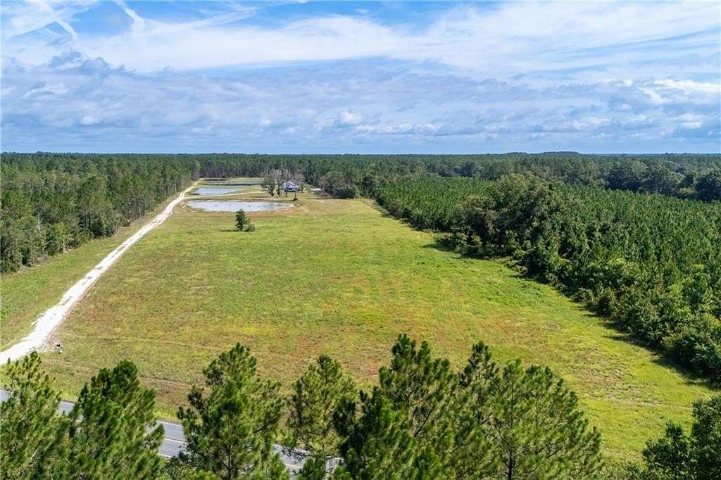 2 Acres of Residential Land for Sale in Waycross, Georgia