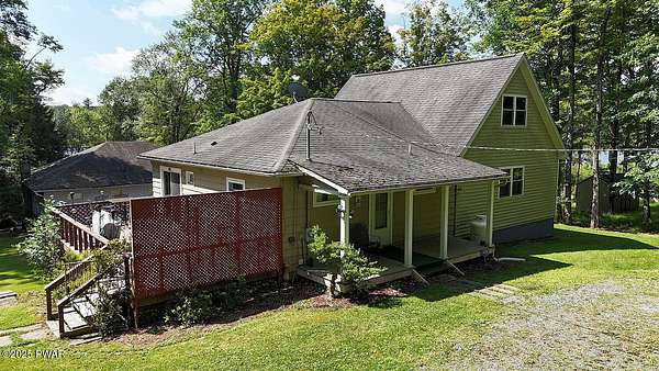 1.63 Acres of Residential Land with Home for Sale in Equinunk, Pennsylvania