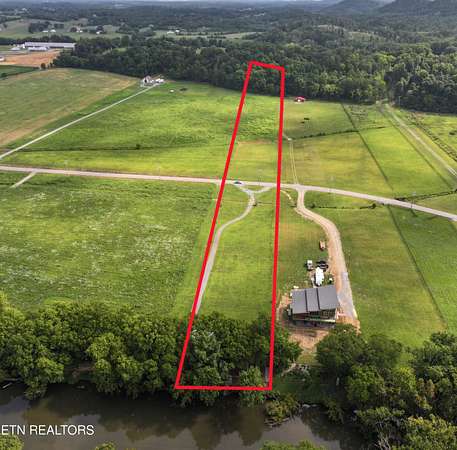 5 Acres of Residential Land for Sale in Walland, Tennessee