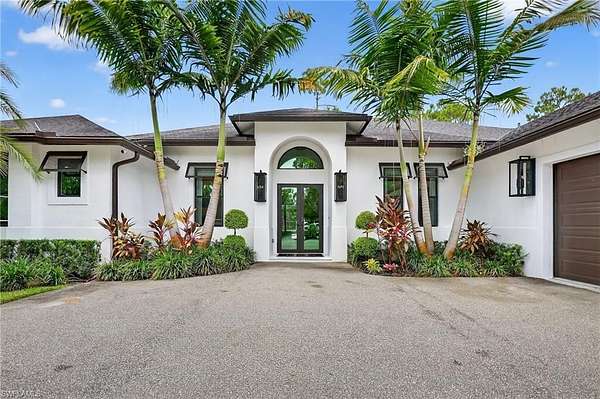 2.5 Acres of Residential Land with Home for Sale in Naples, Florida