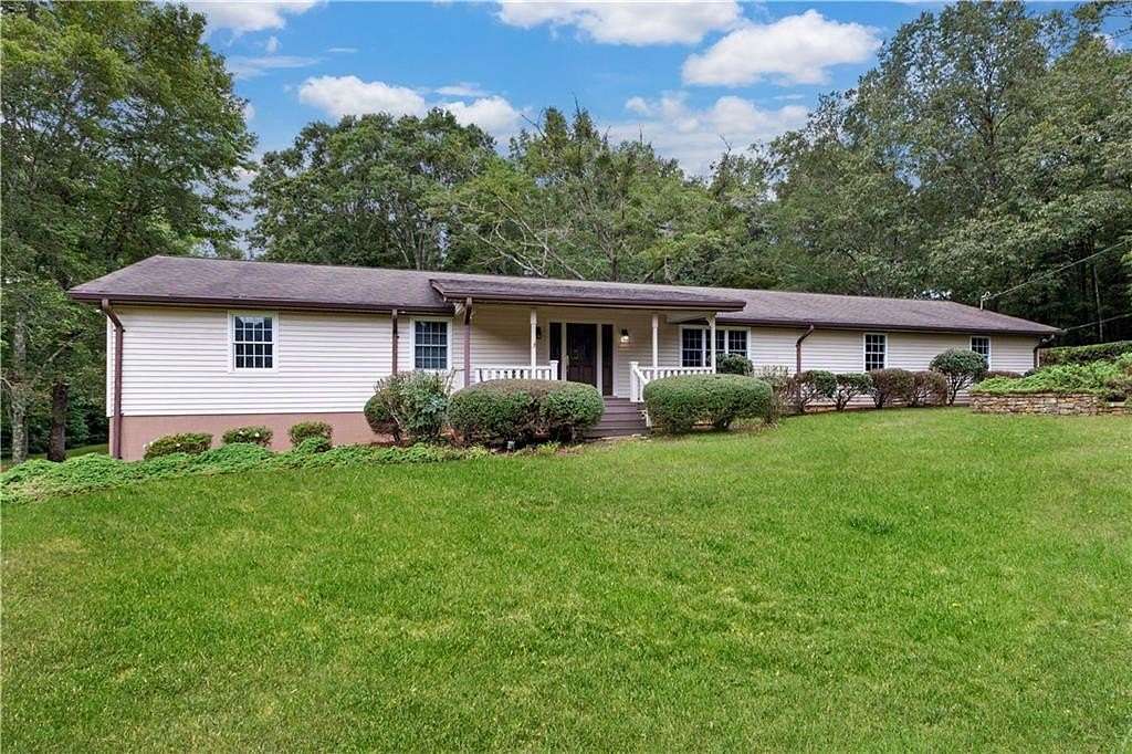 16.8 Acres of Land with Home for Sale in Chattahoochee Hills, Georgia