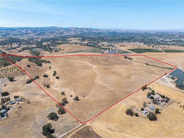 159 Acres of Agricultural Land for Sale in Paso Robles, California