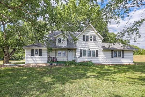 6.55 Acres of Residential Land with Home for Sale in Amsterdam, Missouri