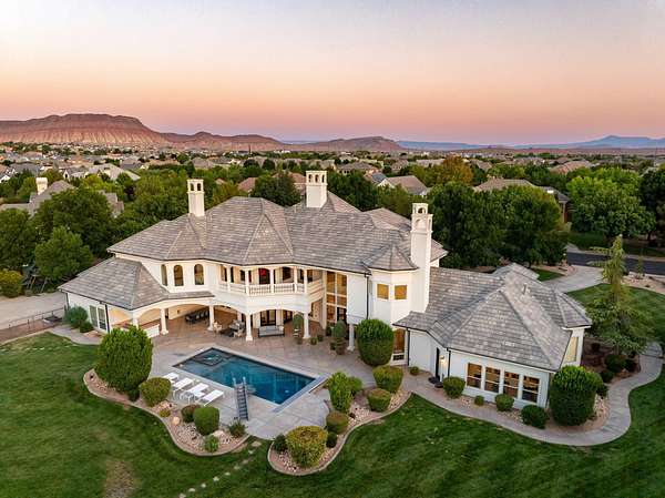 1.82 Acres of Residential Land with Home for Sale in Washington, Utah