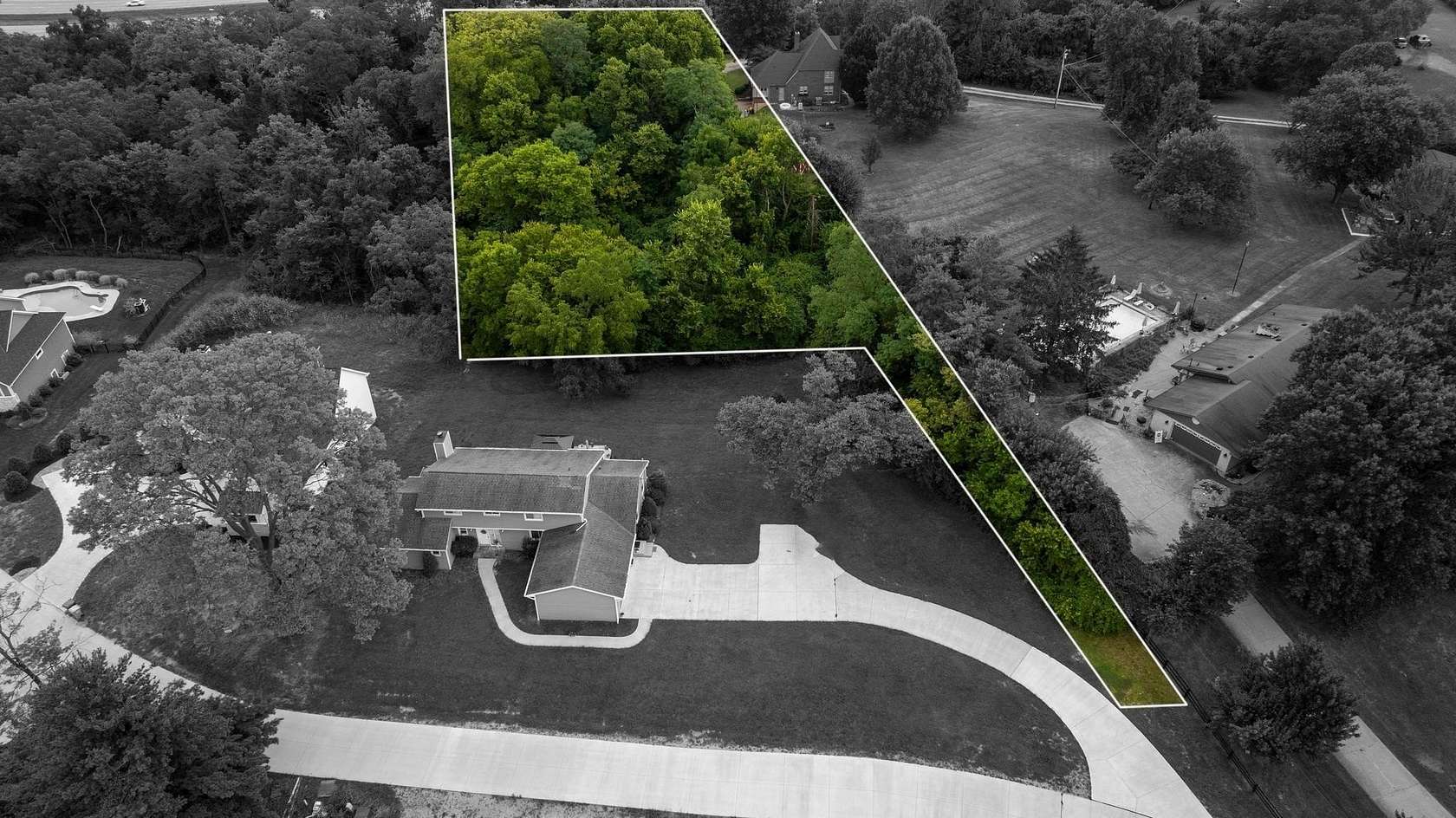 0.9 Acres of Residential Land for Sale in Wilder, Kentucky