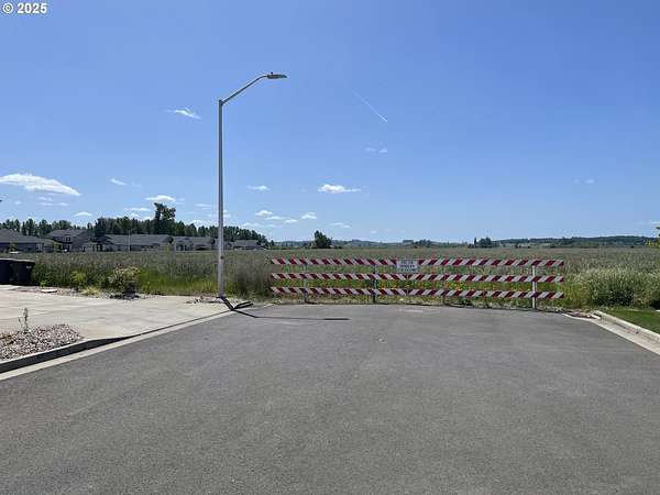30 Acres of Land for Sale in Independence, Oregon