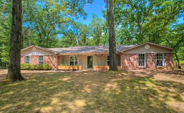 5.15 Acres of Residential Land with Home for Sale in Alexander, Arkansas