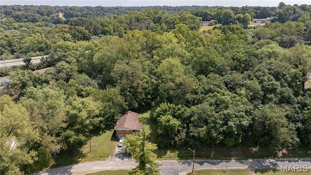 0.61 Acres of Residential Land for Sale in Belleville, Illinois