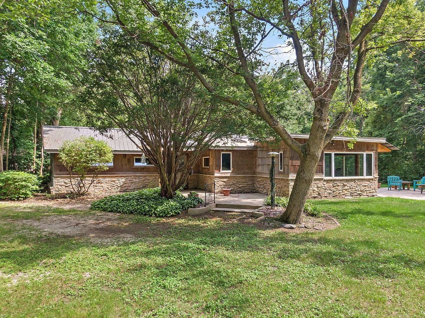 1.5 Acres of Residential Land with Home for Sale in DeKalb, Illinois