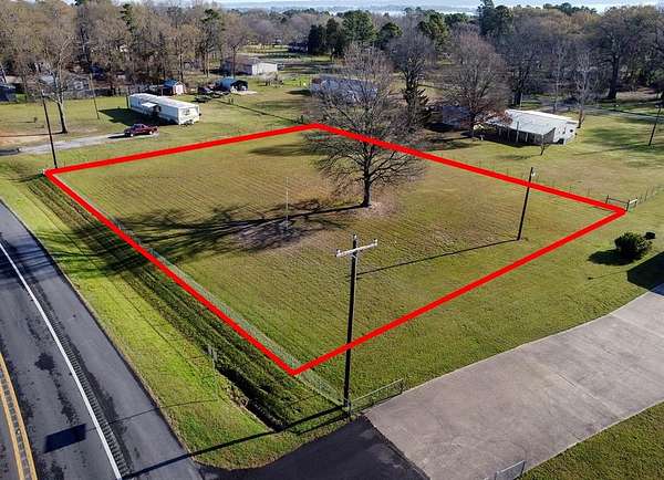 0.77 Acres of Residential Land for Sale in Chandler, Texas