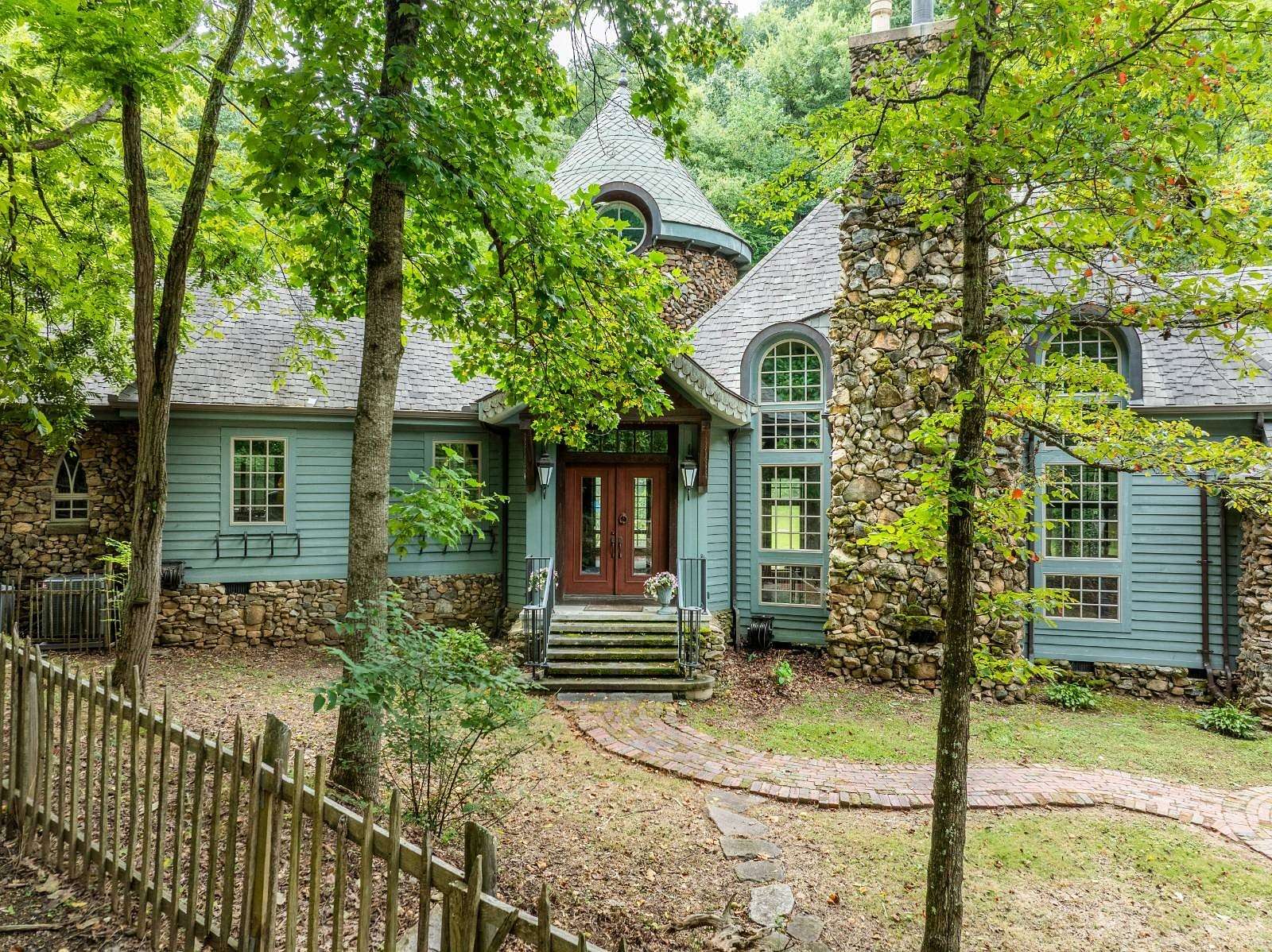 8.74 Acres of Residential Land with Home for Sale in Greeneville, Tennessee