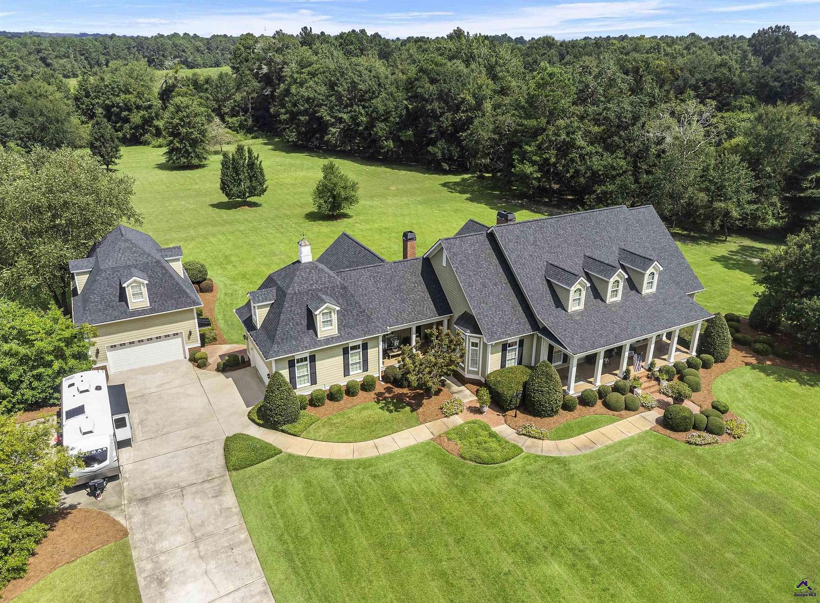 14.5 Acres of Land with Home for Sale in Bonaire, Georgia