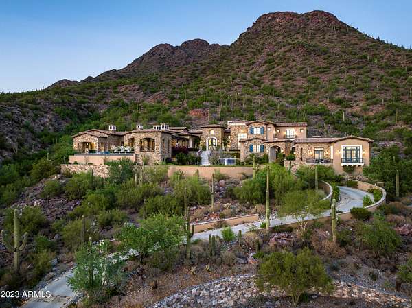 3.3 Acres of Residential Land with Home for Sale in Scottsdale, Arizona