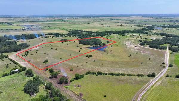 10 Acres of Land for Sale in Bertram, Texas