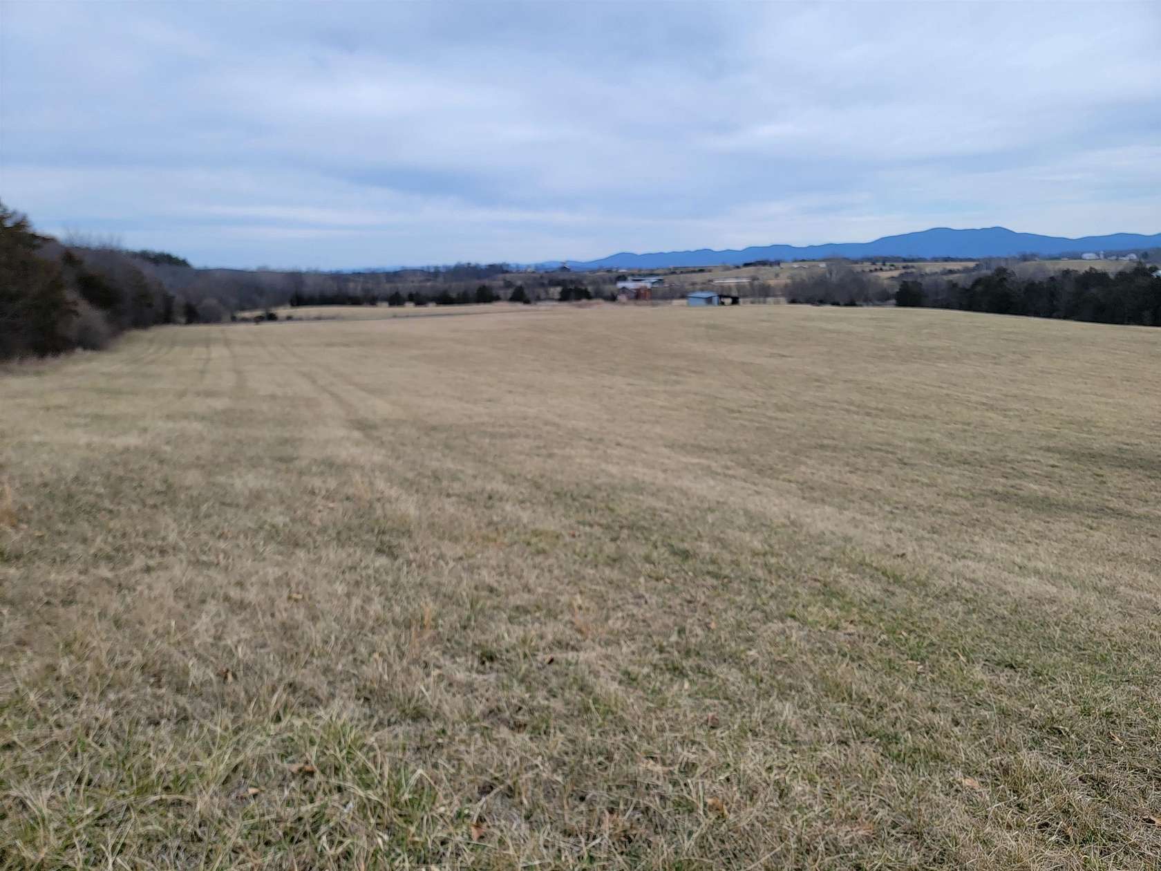 22 Acres of Agricultural Land for Sale in Fort Defiance, Virginia