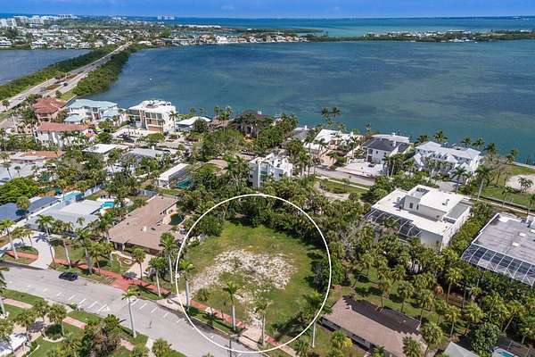 0.4 Acres of Land for Sale in Sarasota, Florida