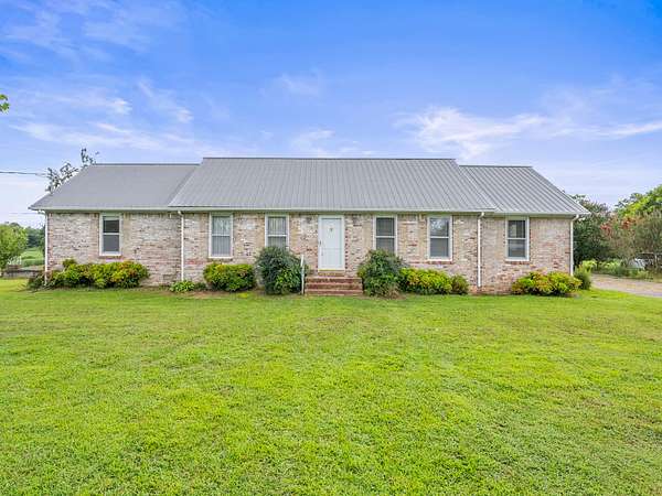 1.69 Acres of Residential Land with Home for Sale in Flintville, Tennessee