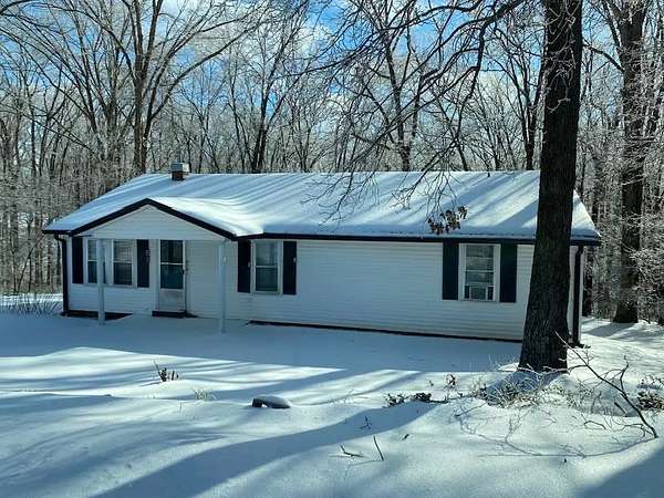 1.8 Acres of Residential Land with Home for Sale in Waverly, Tennessee