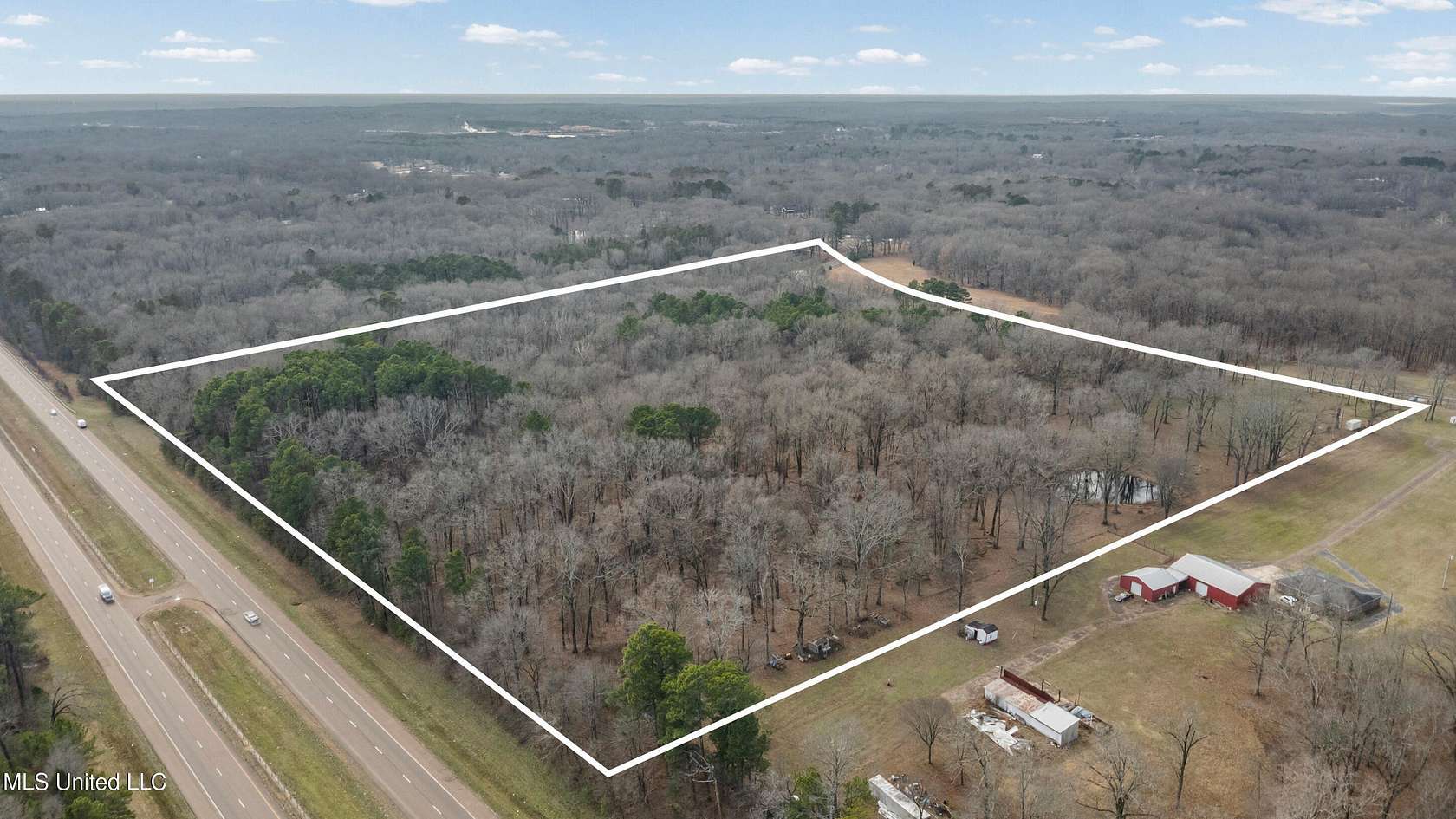 36 Acres of Recreational Land for Sale in Hernando, Mississippi