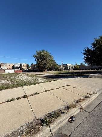 0.06 Acres of Commercial Land for Sale in Chicago, Illinois
