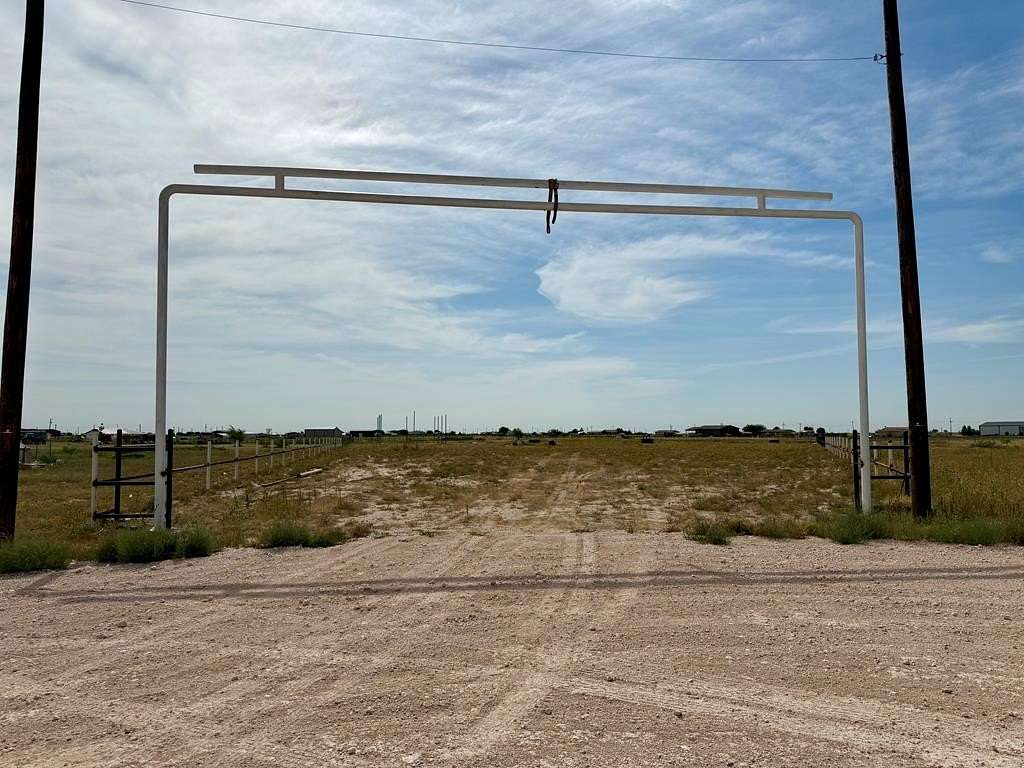 2.85 Acres of Land for Sale in Seminole, Texas