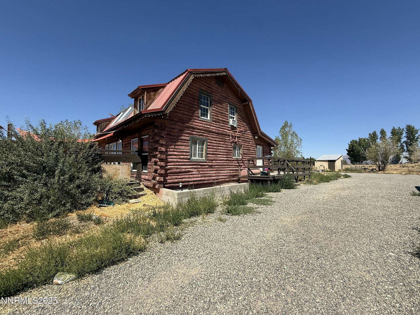 5 Acres of Residential Land with Home for Sale in Winnemucca, Nevada