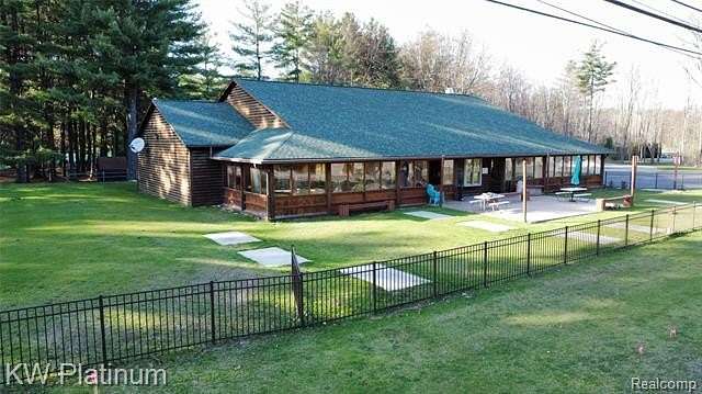 4 Acres of Improved Commercial Land for Sale in Columbus, Michigan