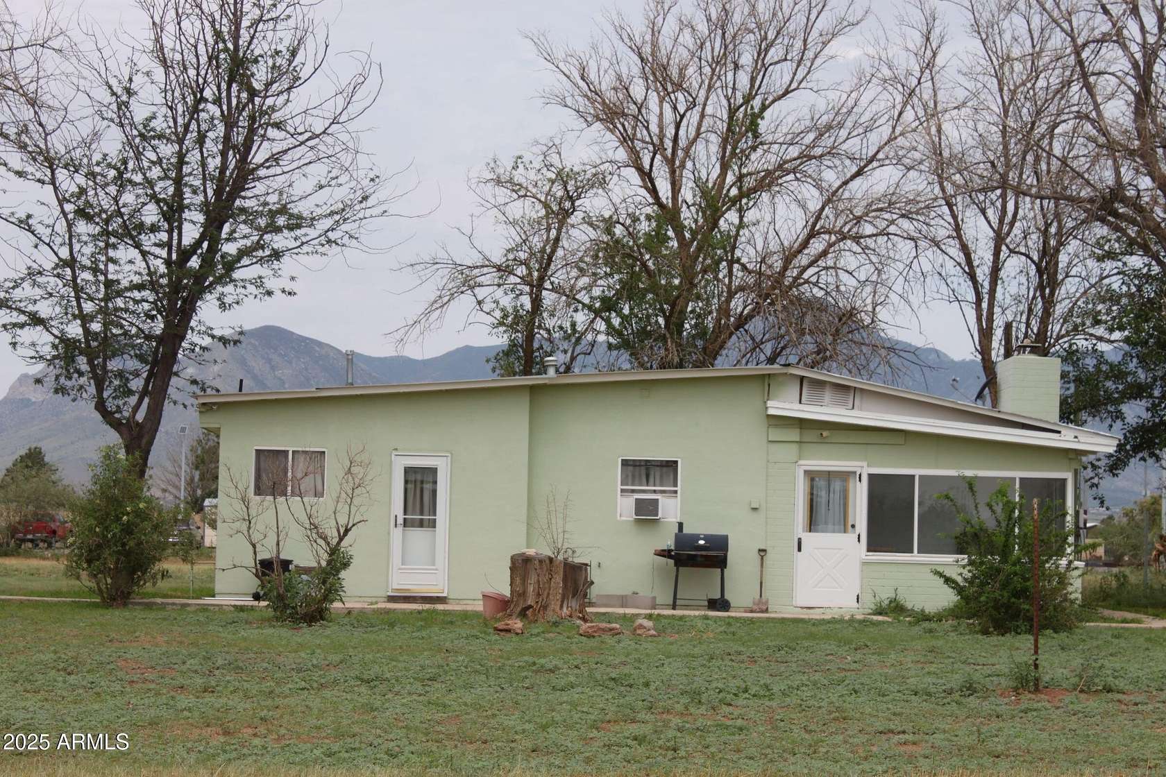 10 Acres of Residential Land with Home for Sale in Hereford, Arizona