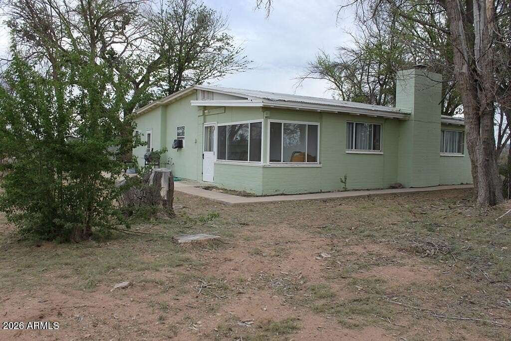 10 Acres of Land with Home for Sale in Hereford, Arizona