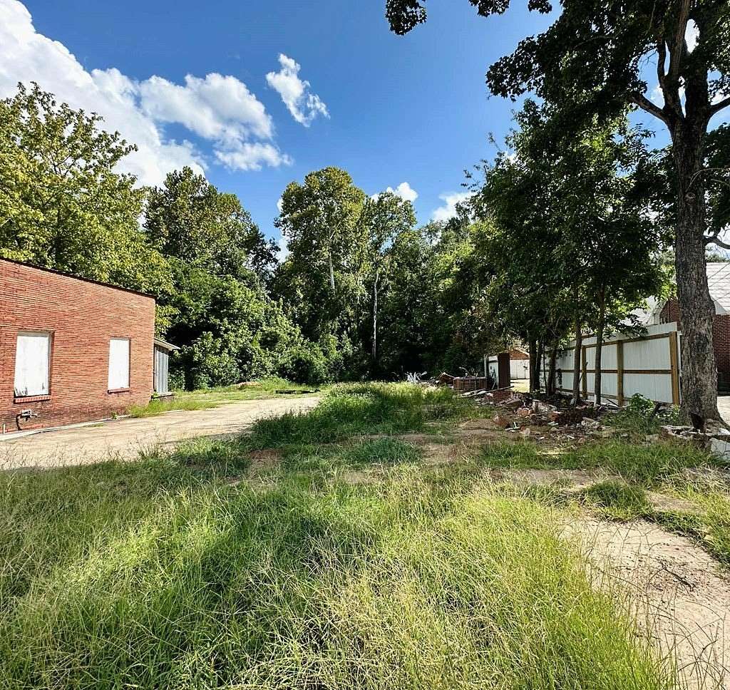 0.17 Acres of Residential Land for Sale in Center, Texas