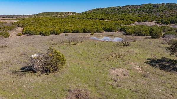 10 Acres of Land for Sale in Jonesboro, Texas