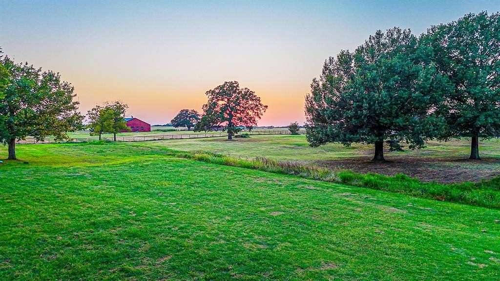 0.31 Acres of Residential Land for Sale in Corsicana, Texas