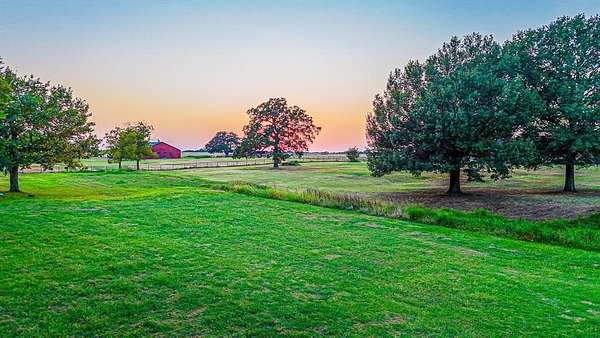 0.31 Acres of Residential Land for Sale in Corsicana, Texas