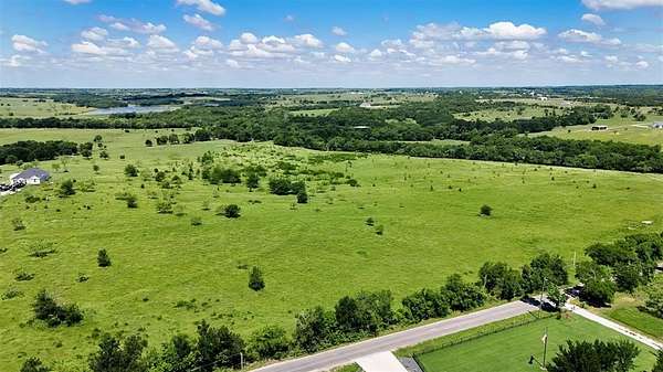 9.26 Acres of Residential Land for Sale in Ennis, Texas