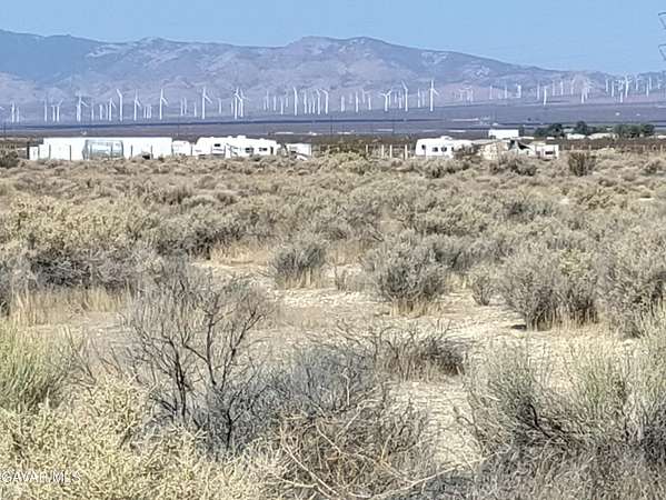 2.15 Acres of Land for Sale in Rosamond, California