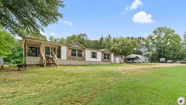 5 Acres of Residential Land with Home for Sale in Ashdown, Arkansas