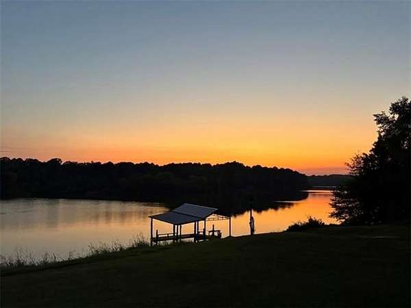 1.72 Acres of Residential Land with Home for Sale in Pineville, Louisiana