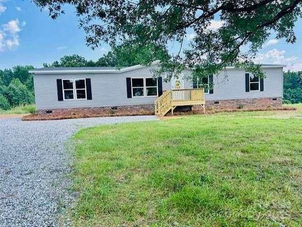 1.82 Acres of Residential Land with Home for Sale in Catawba, North Carolina