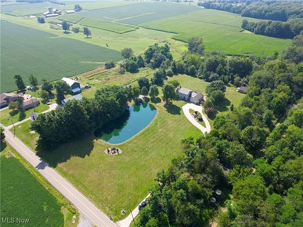 4.77 Acres of Residential Land with Home for Sale in Beloit, Ohio
