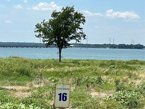 1.32 Acres of Residential Land for Sale in Corsicana, Texas