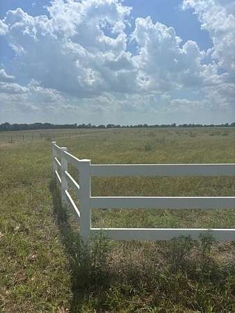5 Acres of Residential Land for Sale in McGregor, Texas