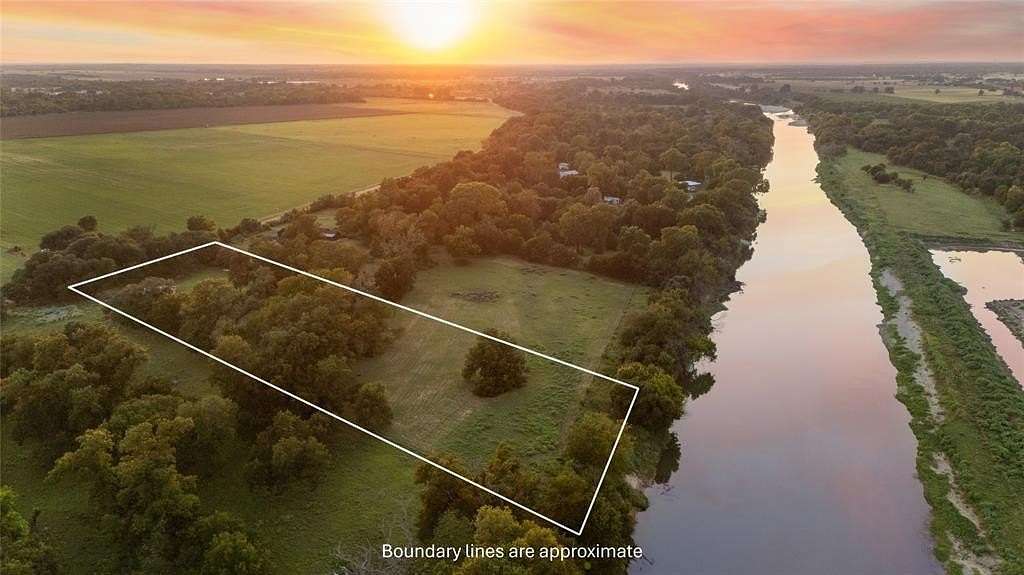 5 Acres of Land for Sale in Waco, Texas