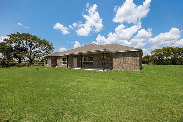 1.52 Acres of Land with Home for Sale in Corsicana, Texas
