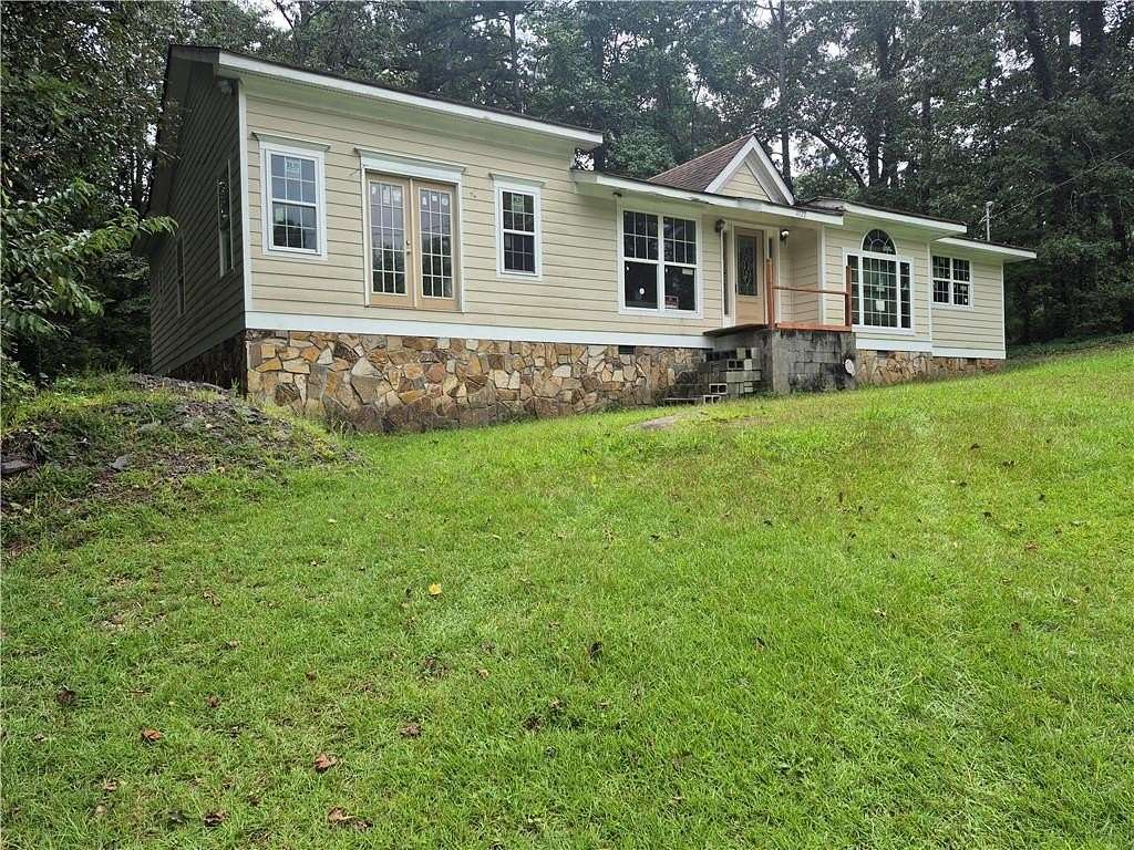 1.58 Acres of Residential Land with Home for Sale in Atlanta, Georgia