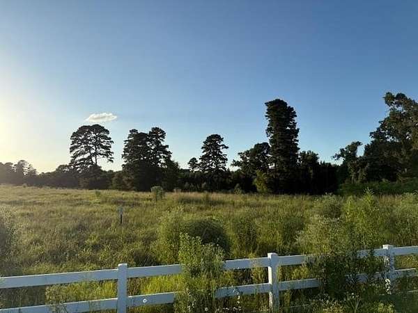 12.9 Acres of Commercial Land for Sale in Gladewater, Texas